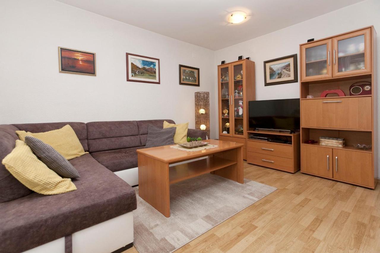 Apartman Nade Pula Eksteriør billede