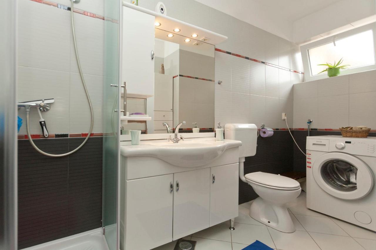Apartman Nade Pula Eksteriør billede